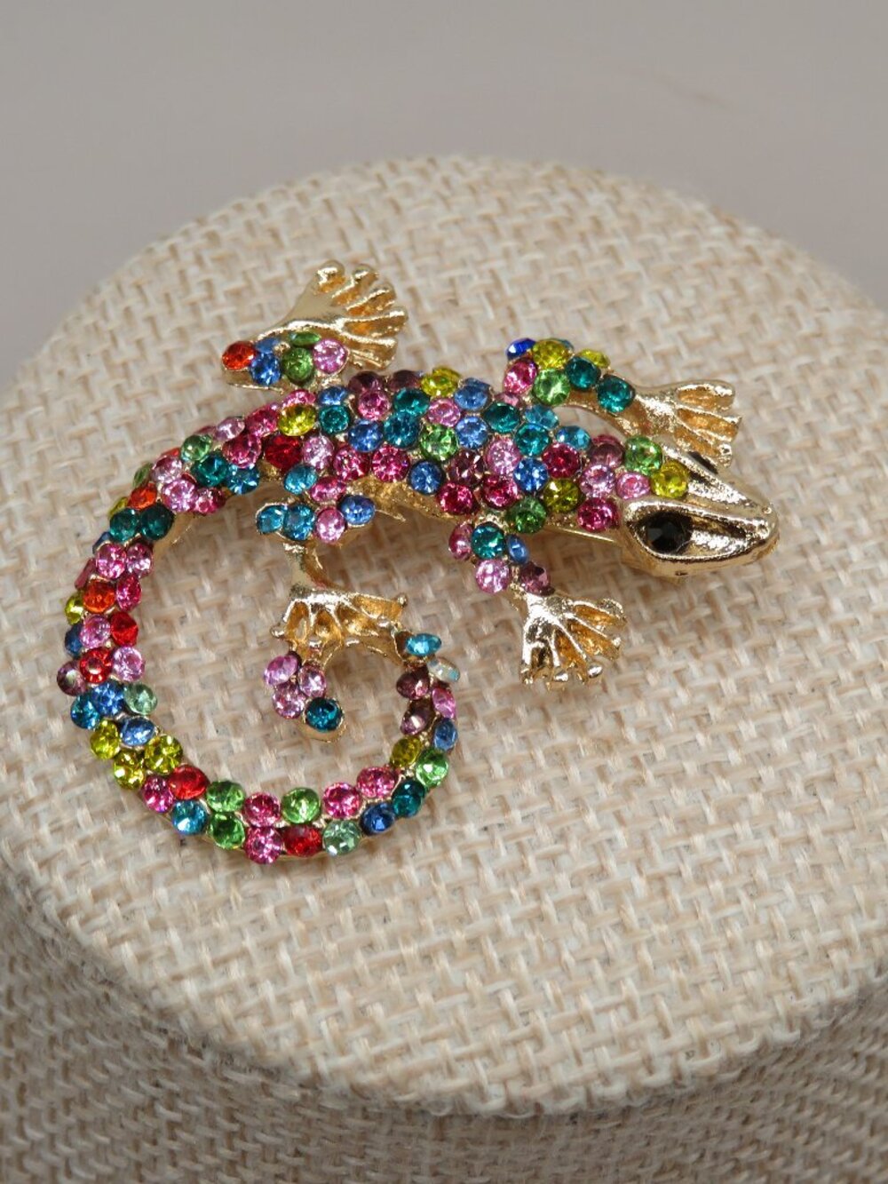Multicolor Rhinestone Lizard Brooch - Picture 3 of 6